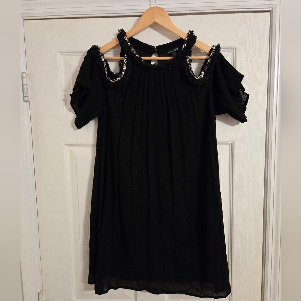As u wish black cold shoulder dress size large